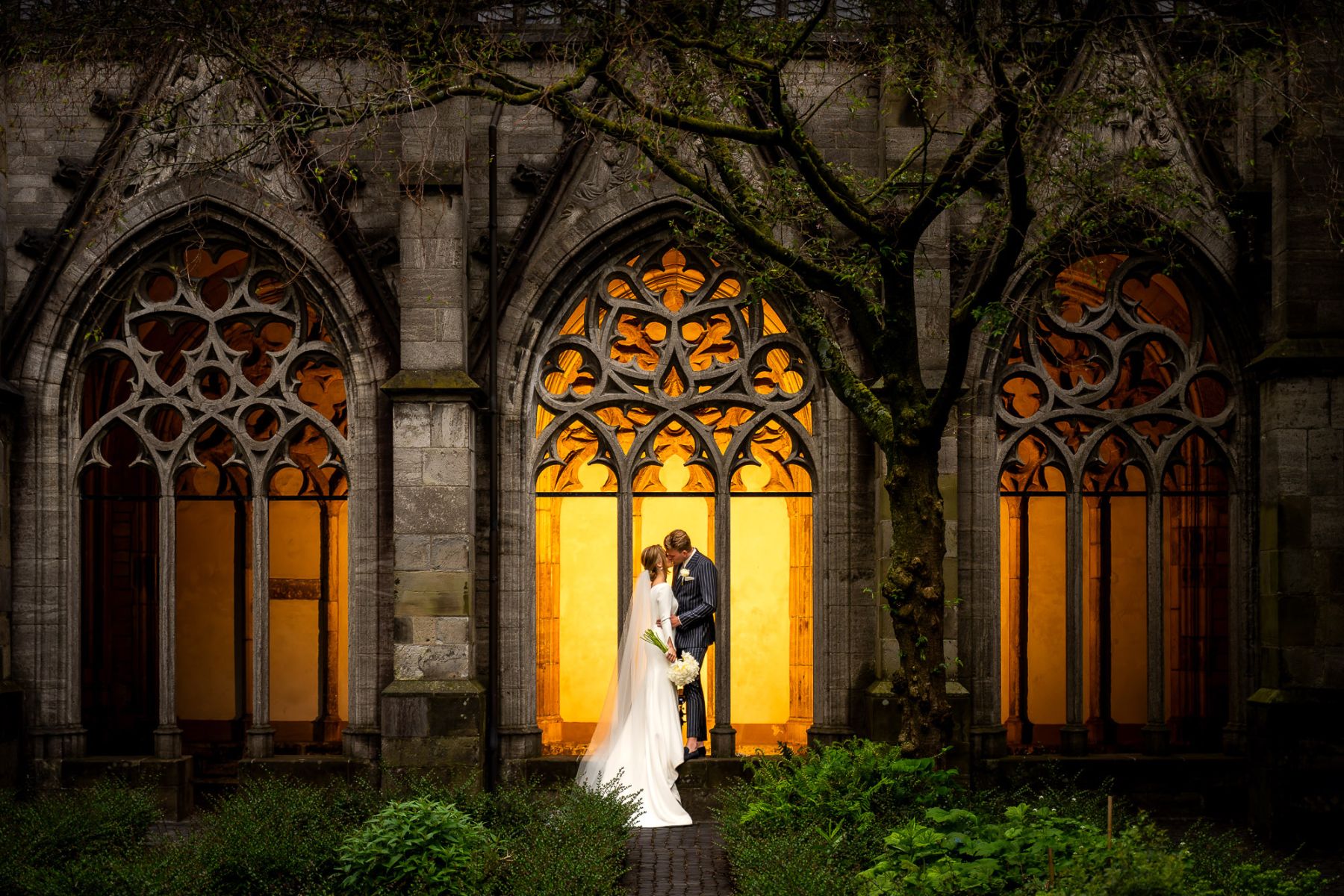Niels-Harmke-Jan-van-de-Maat-Bruidsfotografie-Pandhof-Utrecht