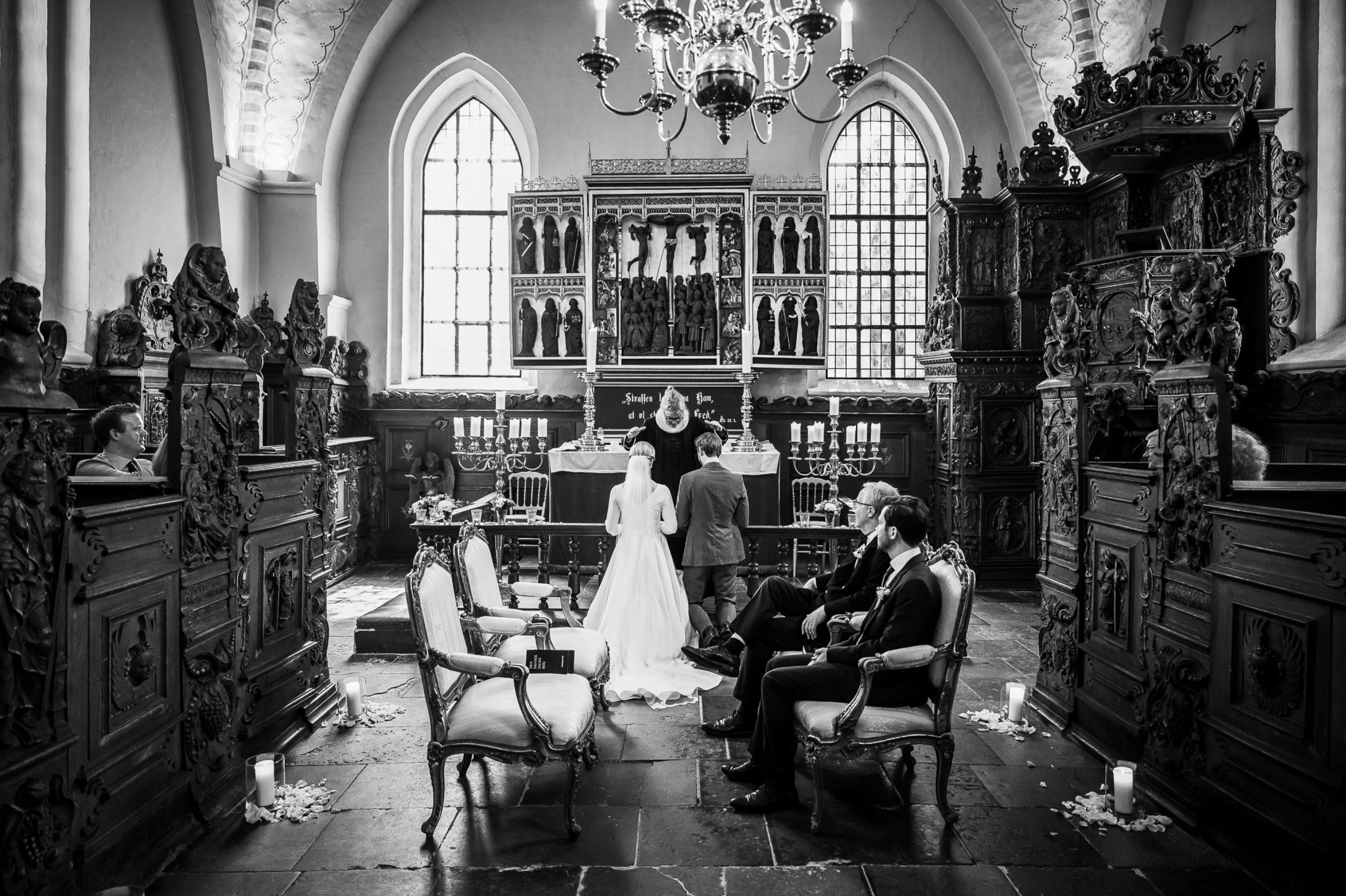 Jens-Christian-Caroline-Jan-van-de-Maat-Fotografie-Photography-Destination-Wedding-Denmark-Holckenhavn-Castle-Slot