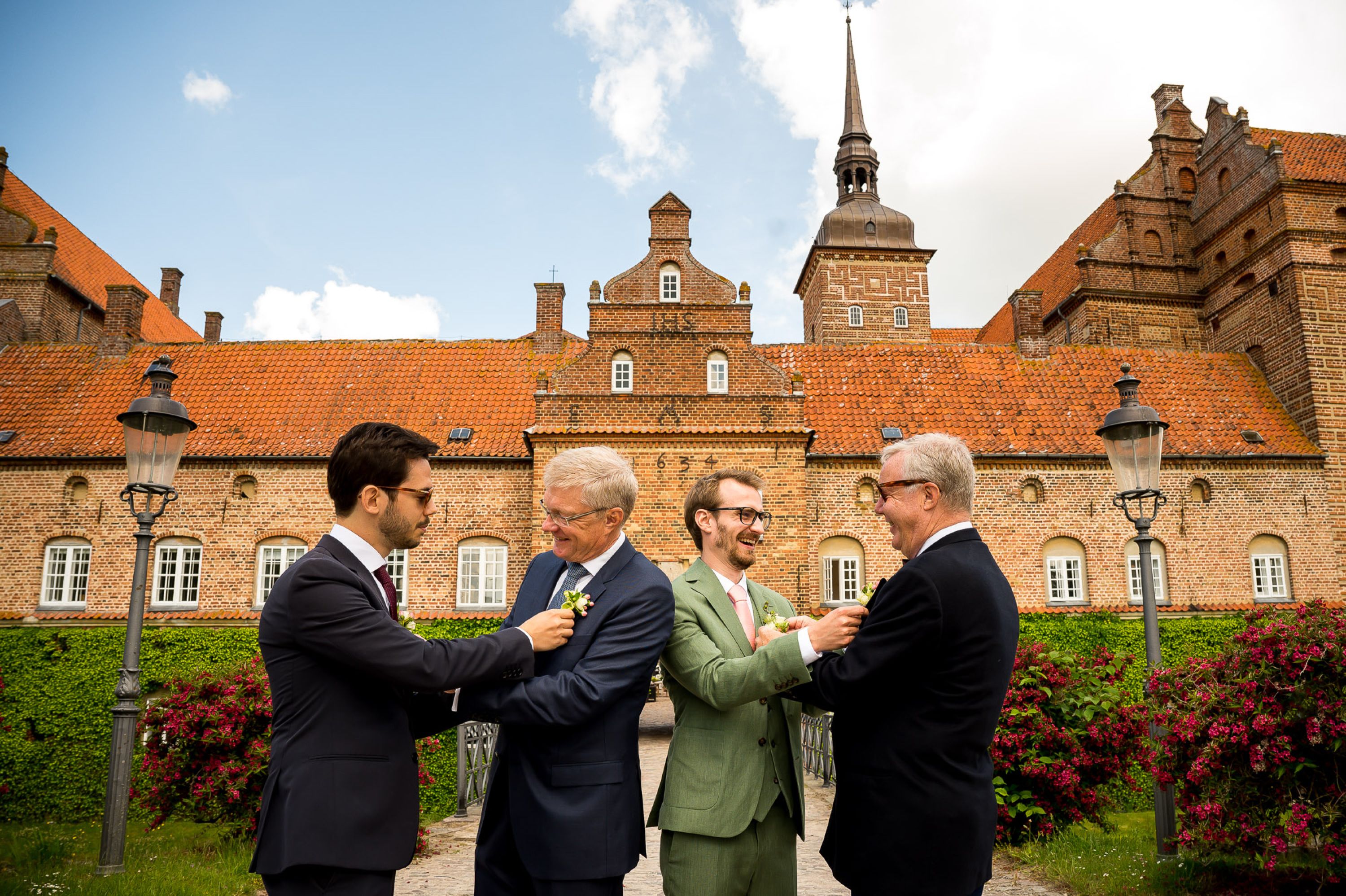 Jens-Christian-Caroline-Jan-van-de-Maat-Fotografie-Photography-Destination-Wedding-Denmark-Holckenhavn-Castle-Slot