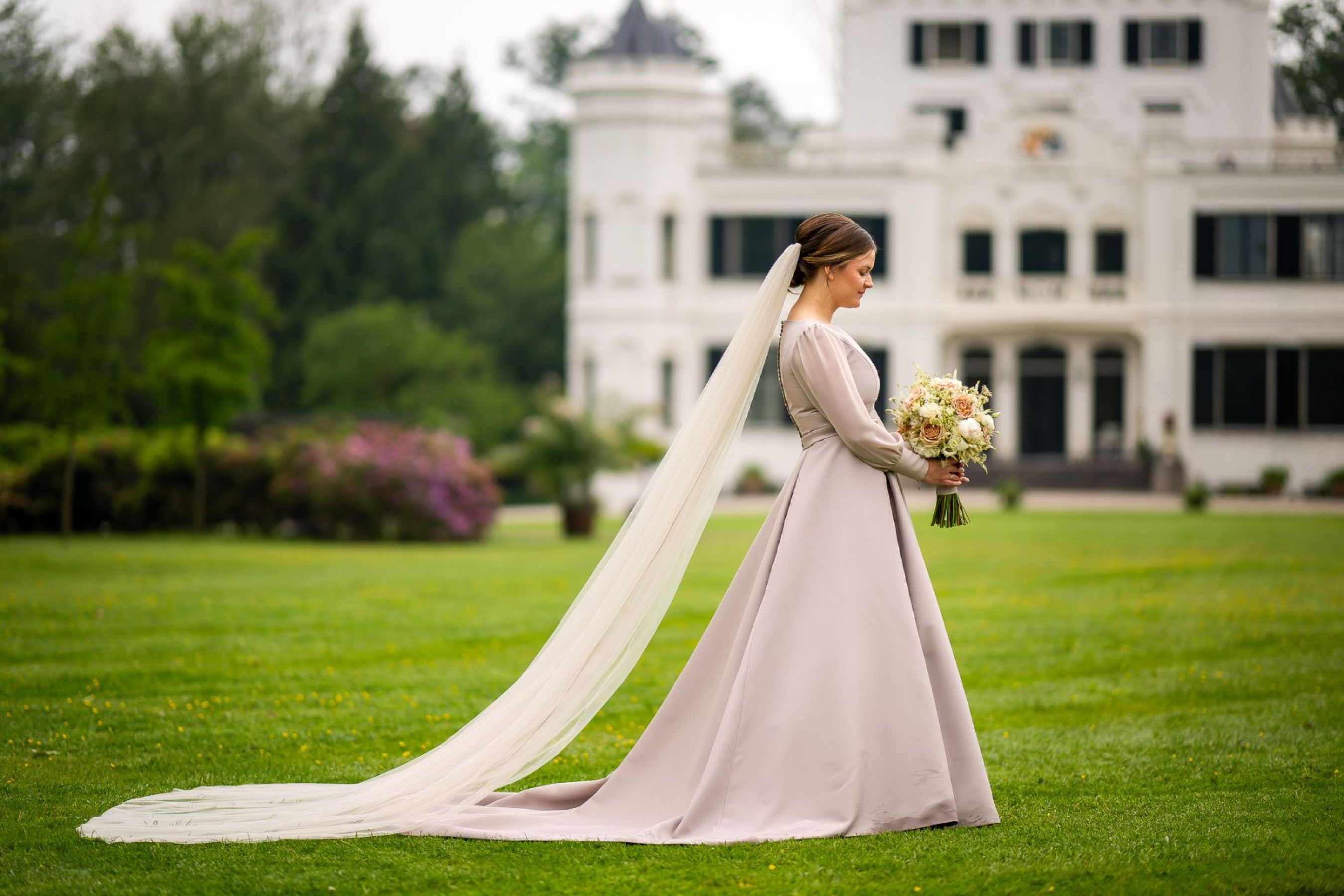 Erik-Joelle-Jan-van-de-Maat-Bruidsfotografie-Oranjerie-Landgoed-Sandenburg