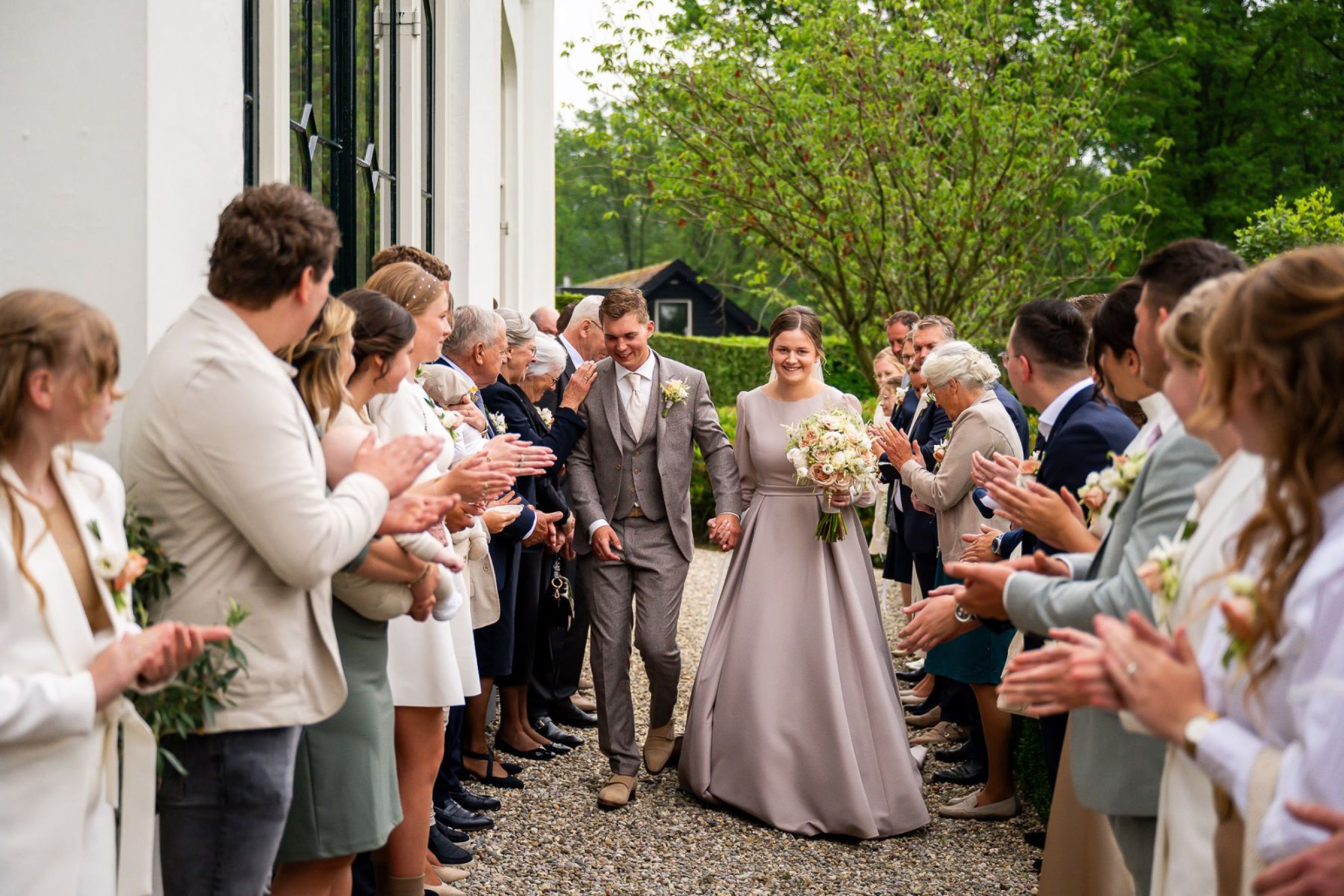 Erik-Joelle-Jan-van-de-Maat-Bruidsfotografie-Oranjerie-Landgoed-Sandenburg