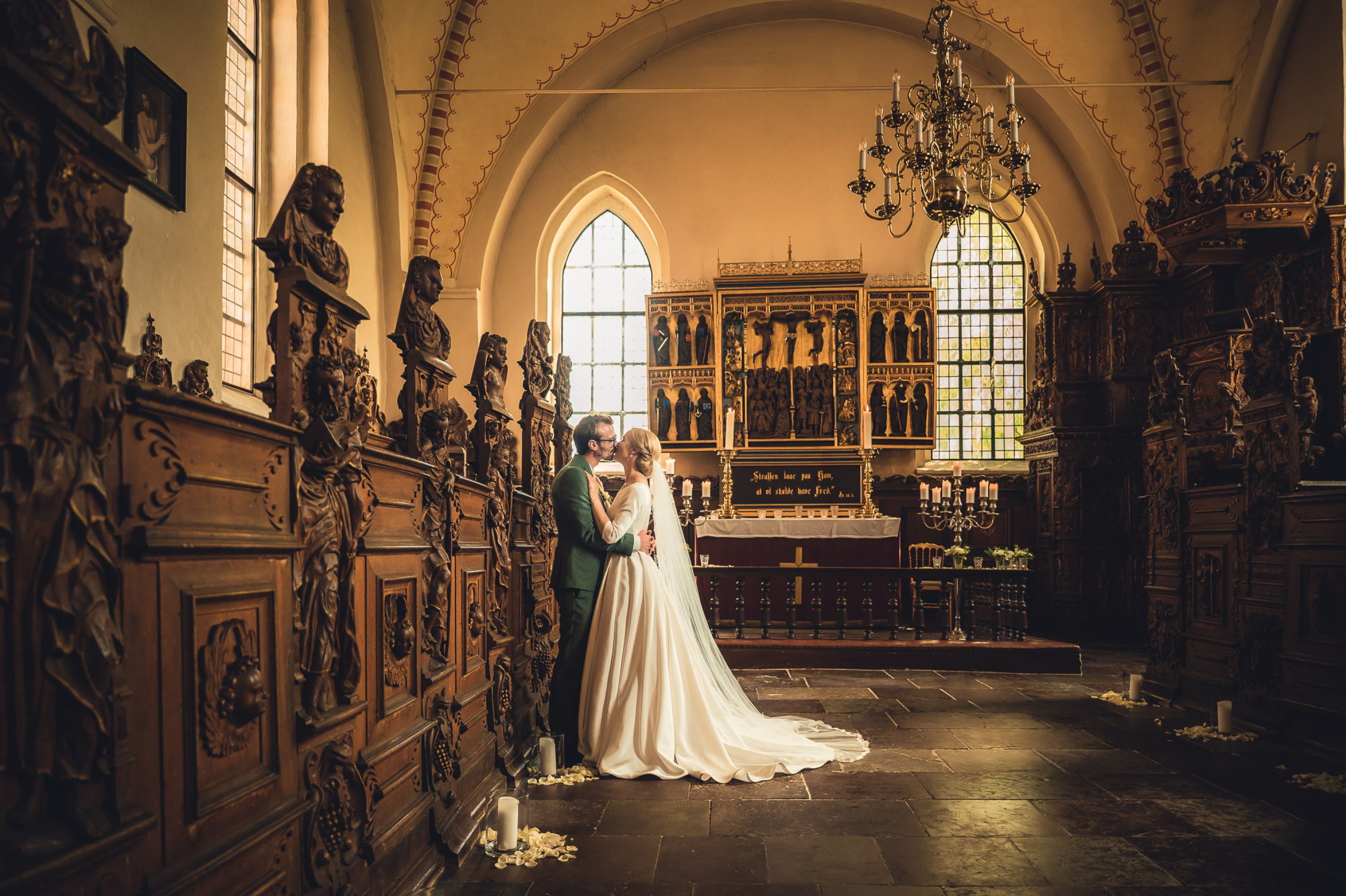 Jens-Christian-Caroline-Jan-van-de-Maat-Fotografie-Photography-Destination-Wedding-Denmark-Holckenhavn-Castle-Slot