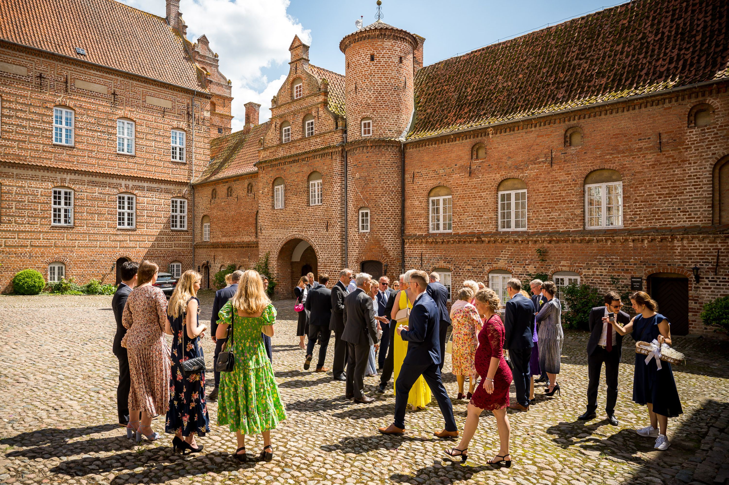 Jens-Christian-Caroline-Jan-van-de-Maat-Fotografie-Photography-Destination-Wedding-Denmark-Holckenhavn-Castle-Slot