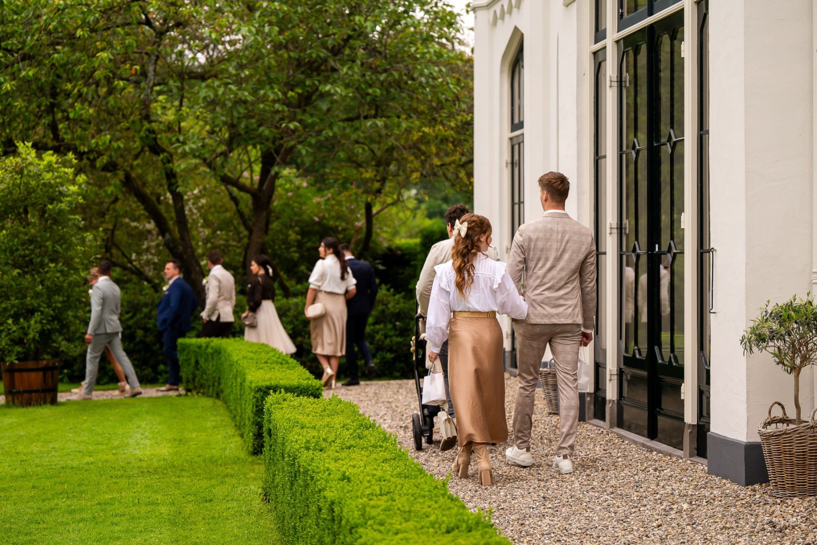 Erik-Joelle-Jan-van-de-Maat-Bruidsfotografie-Oranjerie-Landgoed-Sandenburg