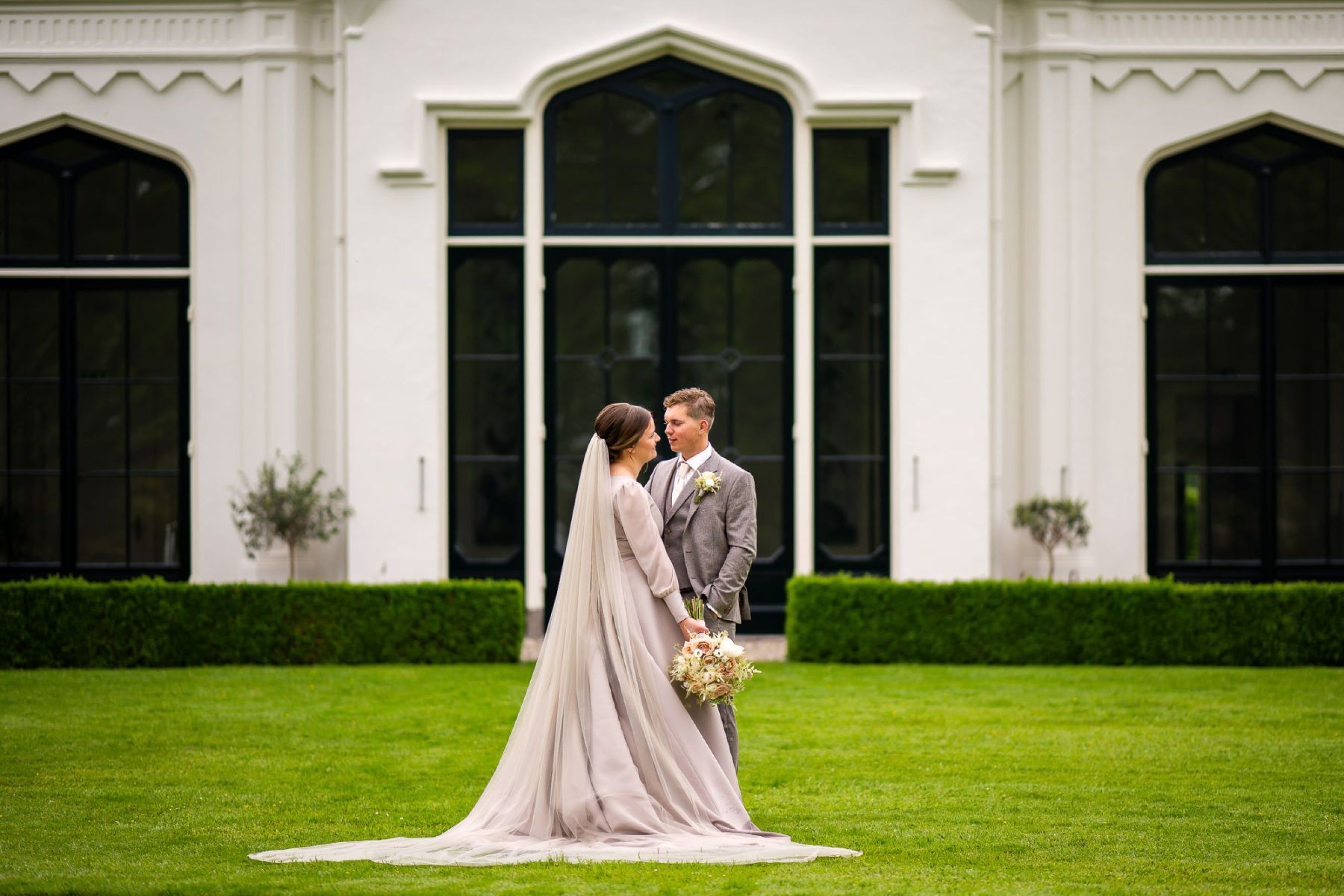 Erik-Joelle-Jan-van-de-Maat-Bruidsfotografie-Oranjerie-Landgoed-Sandenburg