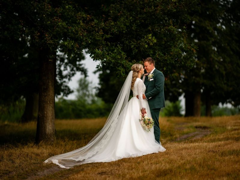 Jan-van-de-Maat-Bruidsfotografie-Herman-Anne-Roos-trouwen-kasteel-Sandenburg